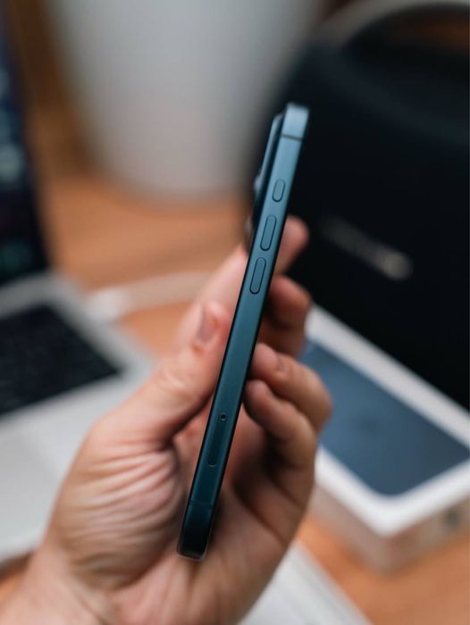 iphone 17 pro deep blue новый