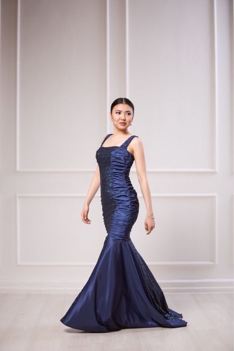 Вечерние платья