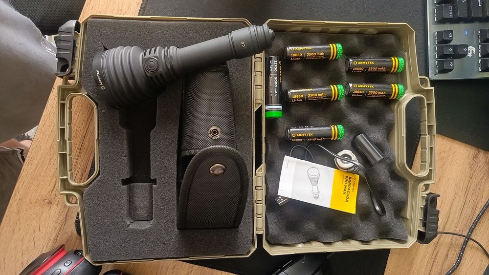 Фонарь Barracuda pro max