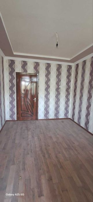 Navoiy shahridan 2 xonali yangi kvartira  tezda sotiladi