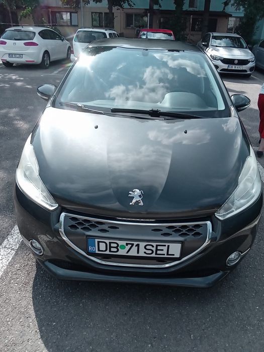 Peugeot 208 motor 1.4 diesel, an 2013, cutie automata