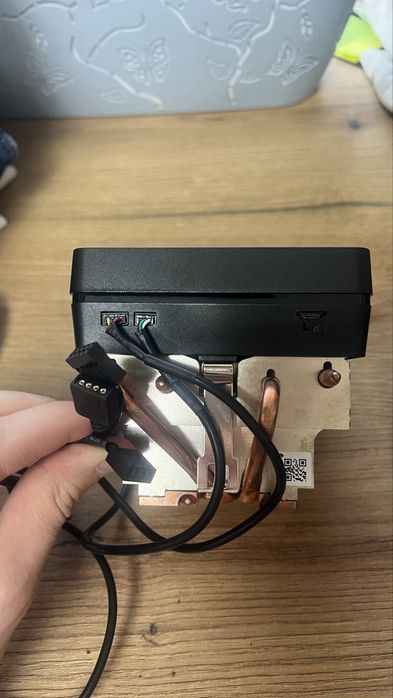 Cooler procesor AMD Wraith Prism RGB