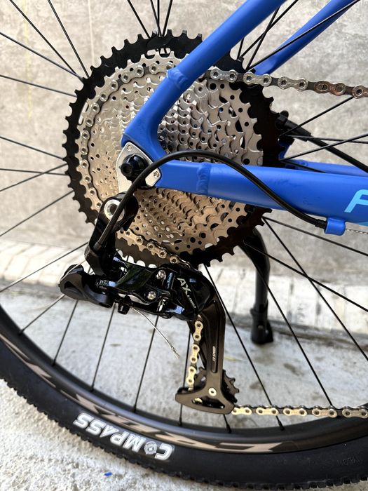 "Crosta"-велосипед, с облегченной алюминиевой  рамой.