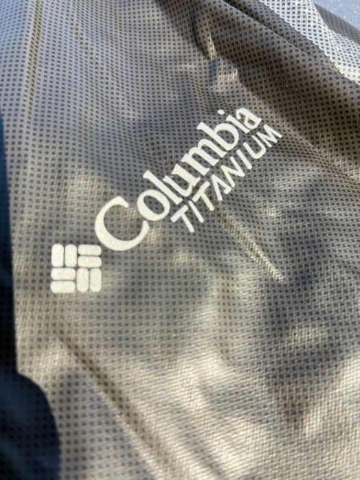 Columbia • Titanium