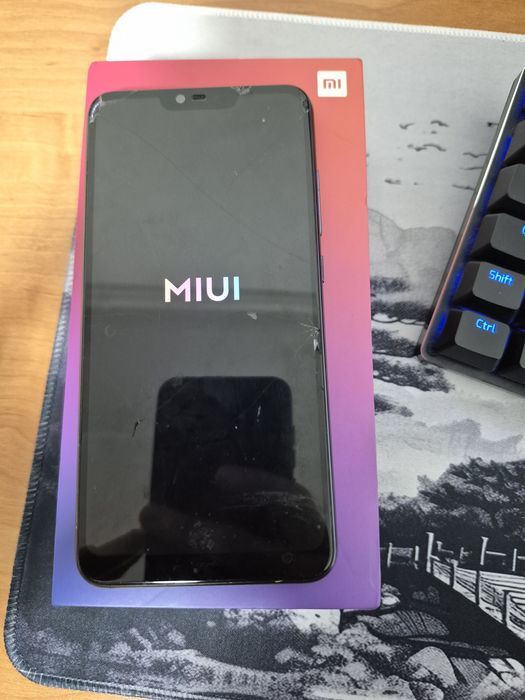 Продаётся телефон Xiaomi mi8 lite