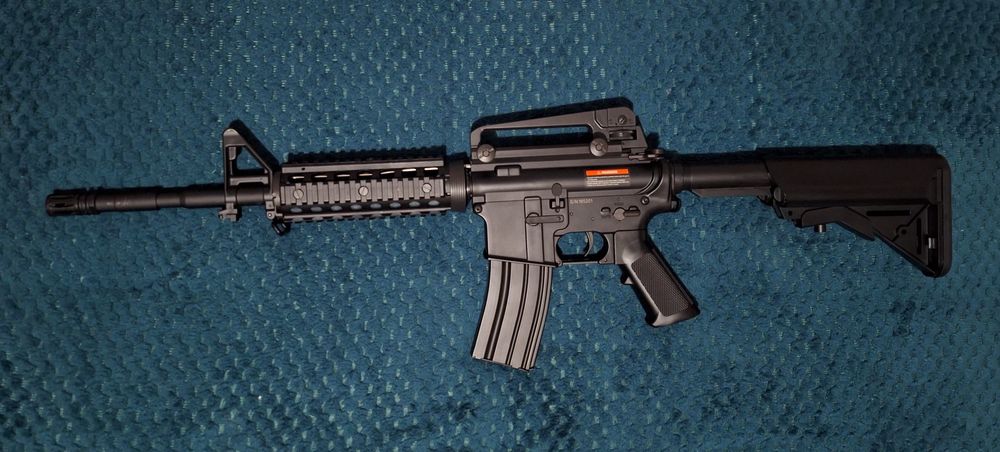 Airsoft M4A1 electric, 1.5 jouli