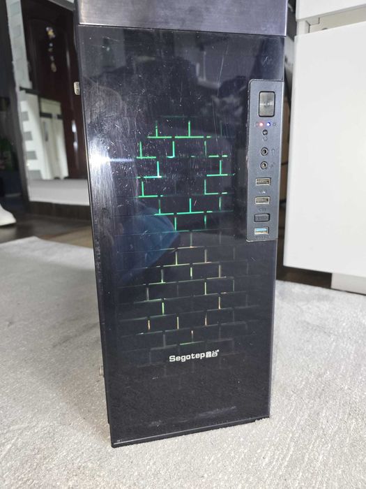 Vând calculator stare bună