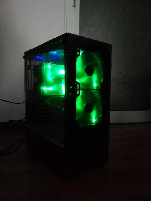 Unitate PC Ryzen 7, 16GB, SSD