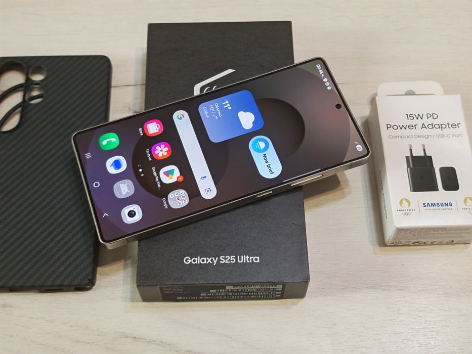 Като нов Samsung Galaxy S25 Ultra 512 GB Гаранция