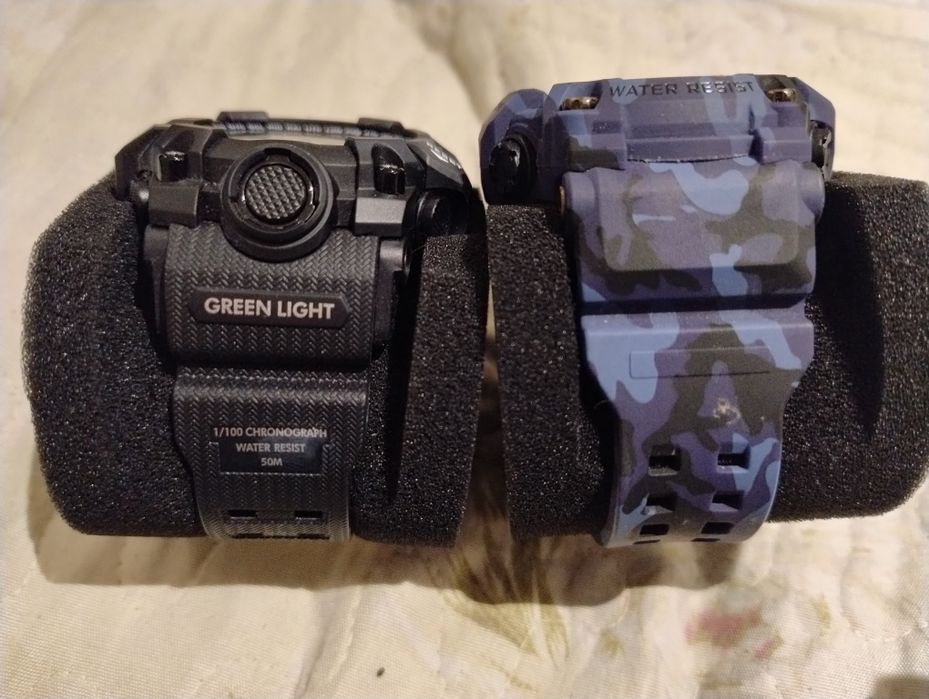 Doua ceasuri (ambele la prețul afișat )