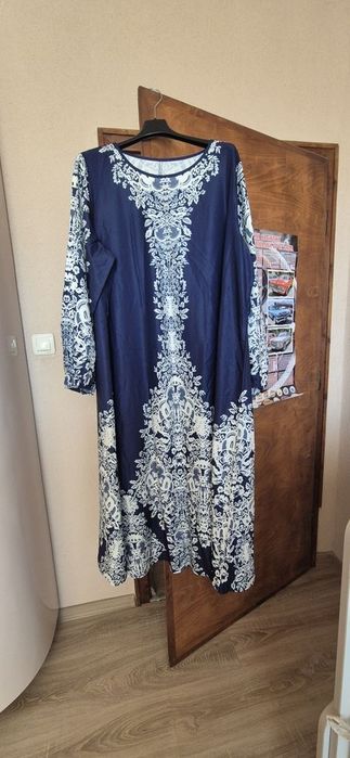 Рокля синя на дантела