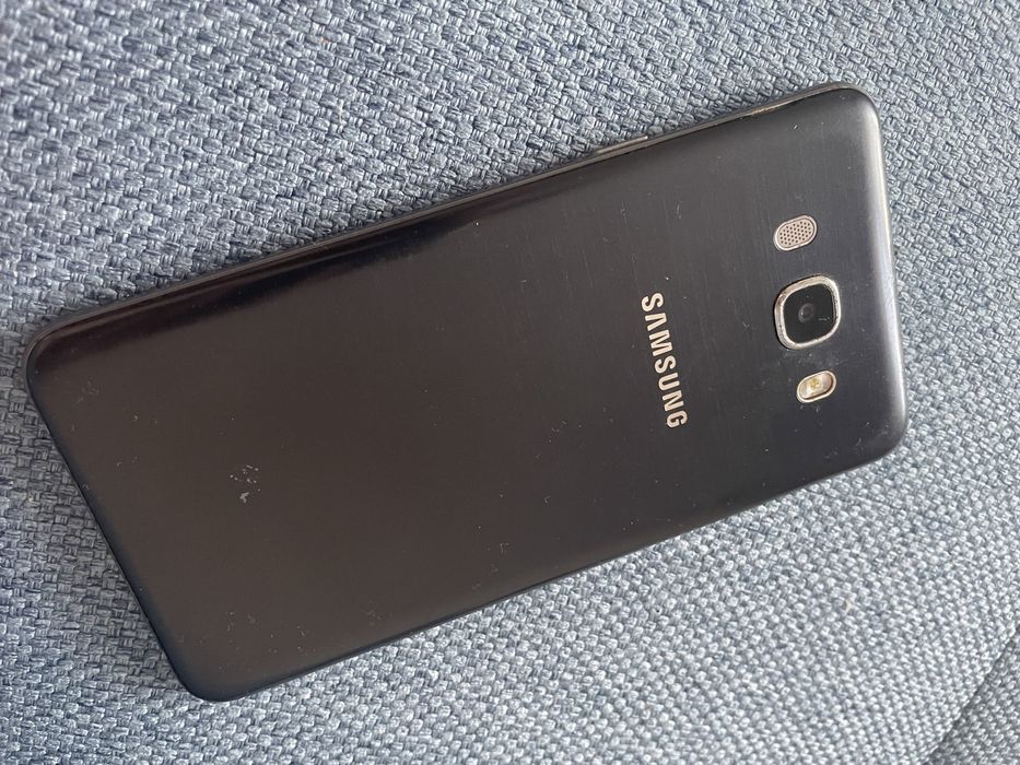 Samsung j7 2/16gb