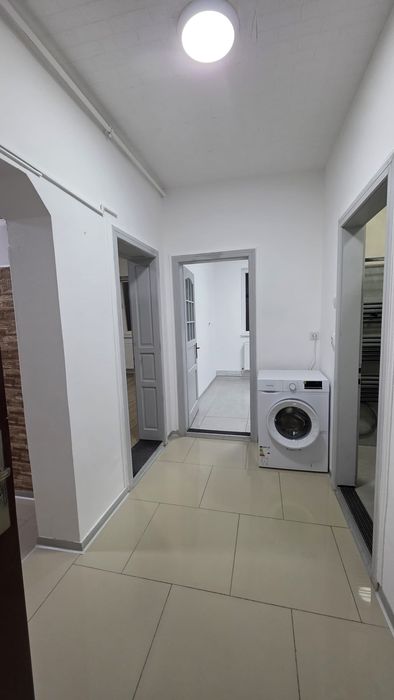 Apartament de inchiriat.