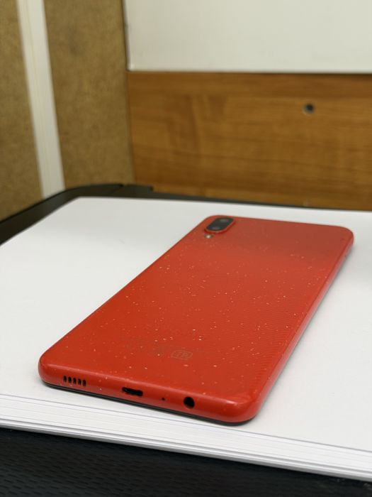 Samsung Galaxy A02 красный