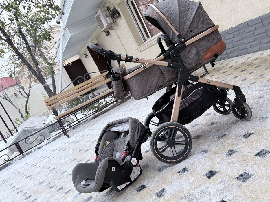 Коляска Автокресло