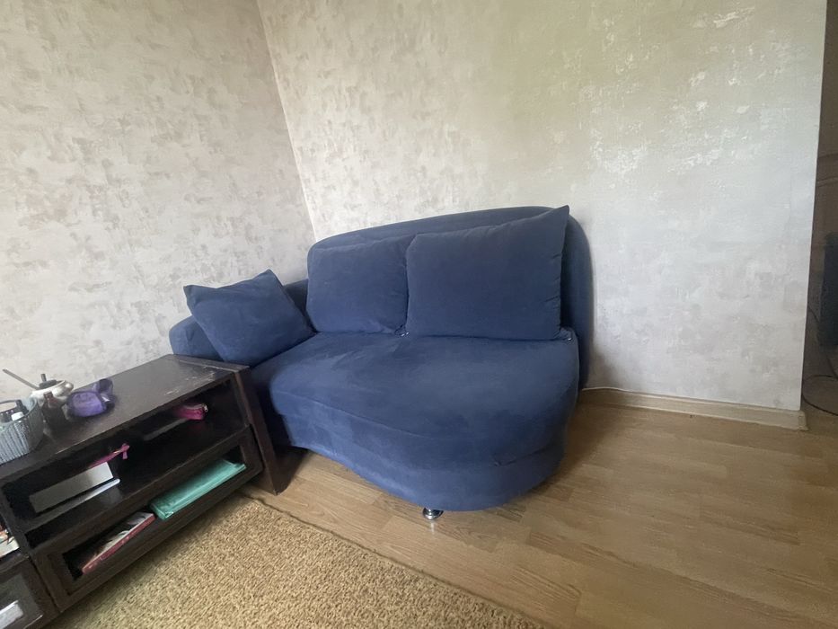 Продам б/у Мини-Диван