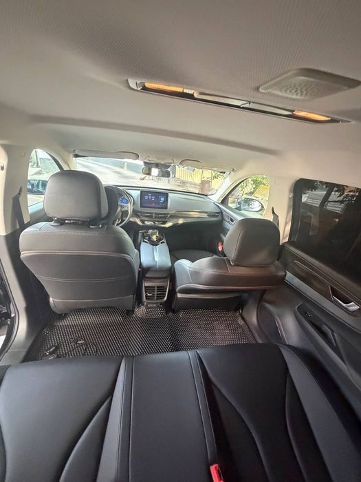 Hongqi eqm5 26000 yurgan