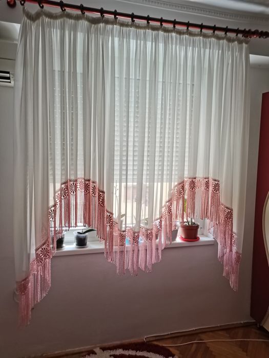 URGENT! Vand mobila set cu perdea, TV  si covoare!