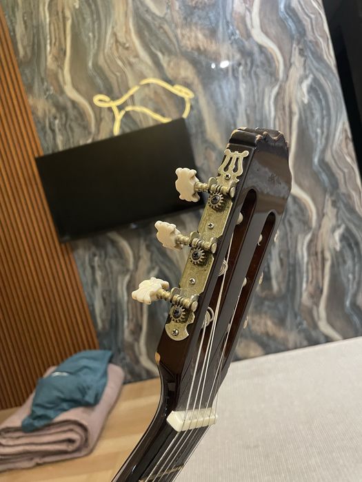 Акустическая Гитара