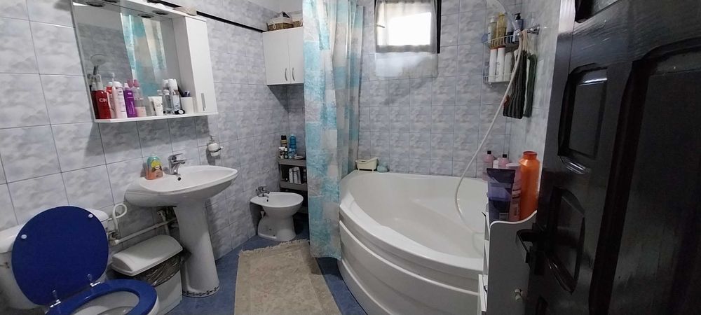 Casa cu suprafata generoasa