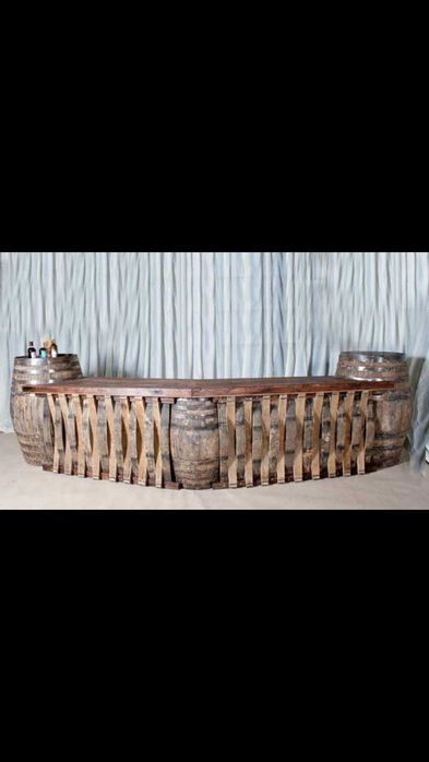 Mobilier din butoaie