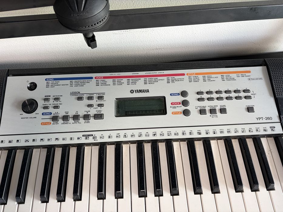 Синтезатор Yamaha YPT-260
