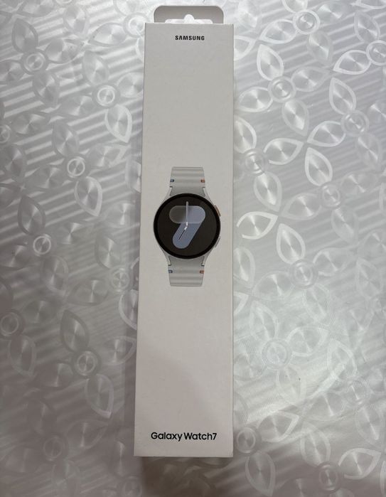 Продам смарт часы samsung watch 7