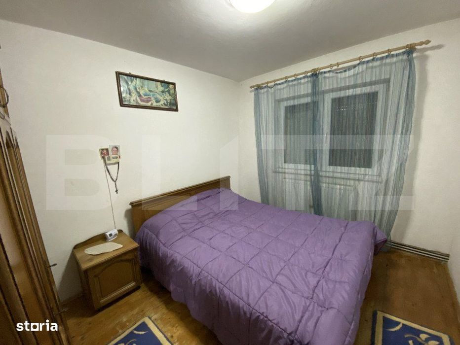 Apartament 4 camere, in suprafata de 74 mp, decomandat, zona Dumbrava