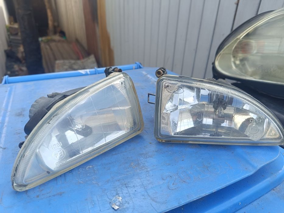 Proiectoare ceata Ford focus și Jaguar stype