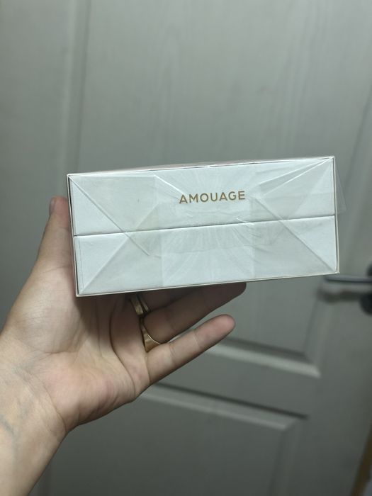 Amouage crimson rocks