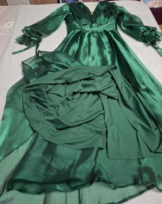 Rochie eleganta superba, de tul verde lucios, LaFaba Ecrin, L-40