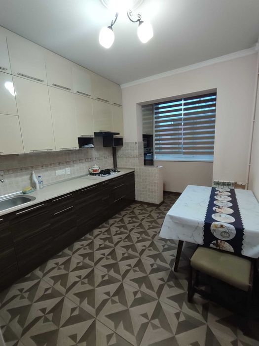 Аренда Квартиры
Адрес : ул Чехова, Мирабадский  р-н