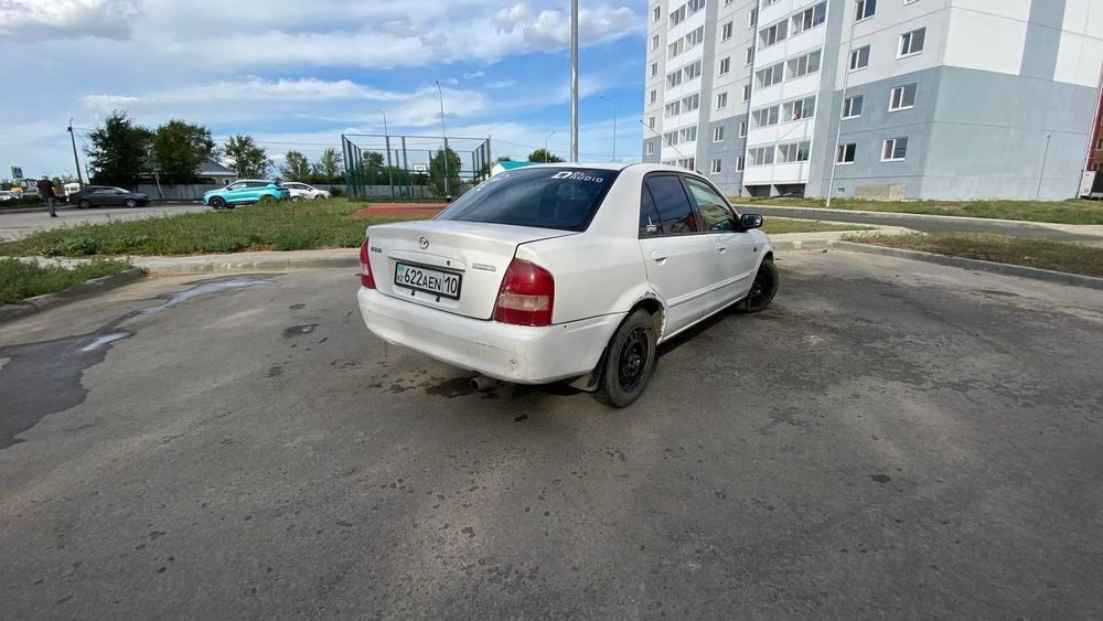 Продам Mazda Familia 4WD, АКПП.