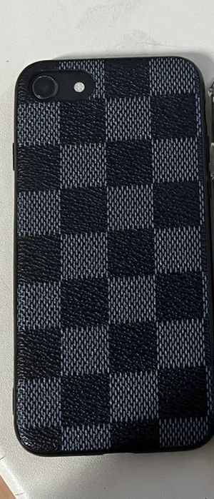 Айфон 8, Не работает!!