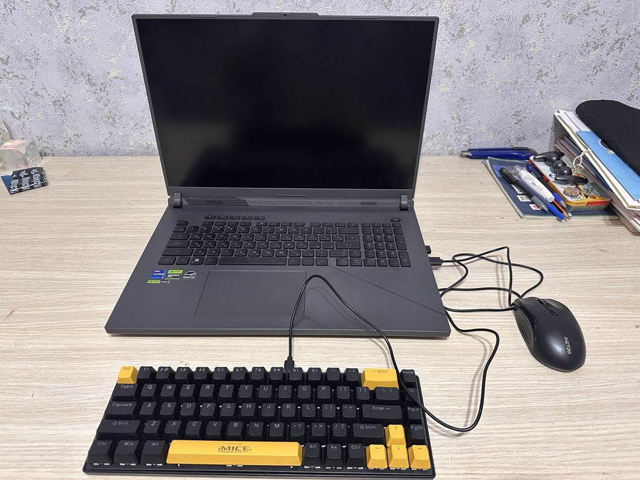 ASUS ROG Strix G18
