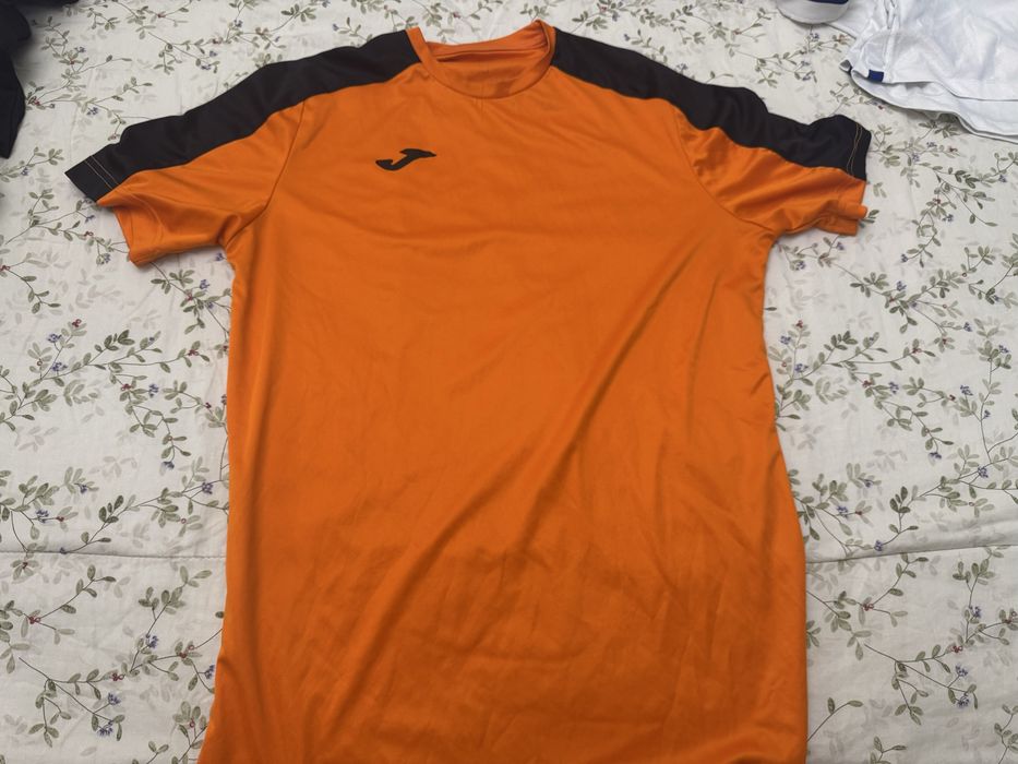 Футболки по 1.500