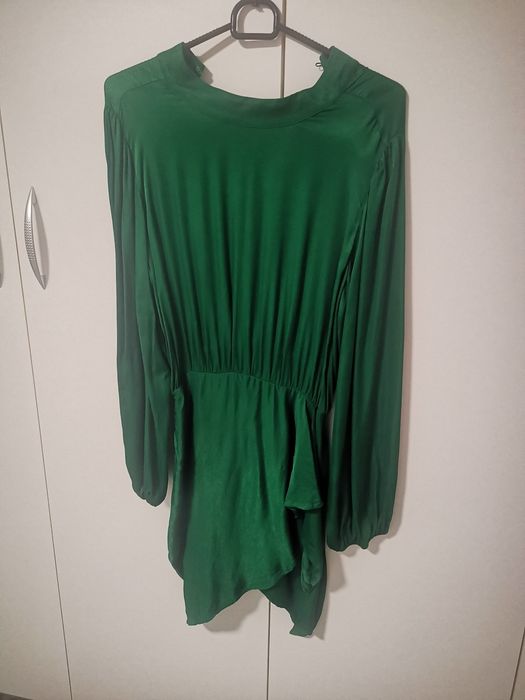 Vând rochie mov Imperial