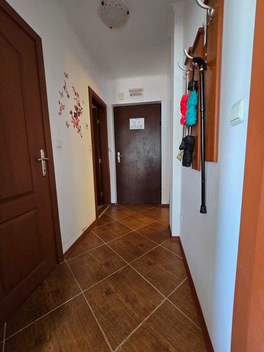 Просторен тристаен апартамент в к-с „Bay View Villas“