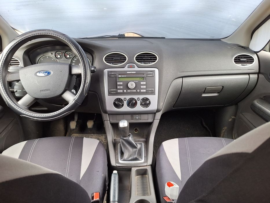 Vând Ford Focus II Hatchback 1.6 TDCi (90 CP) /2005, fără filtru particule -DPF, din fabrică.
