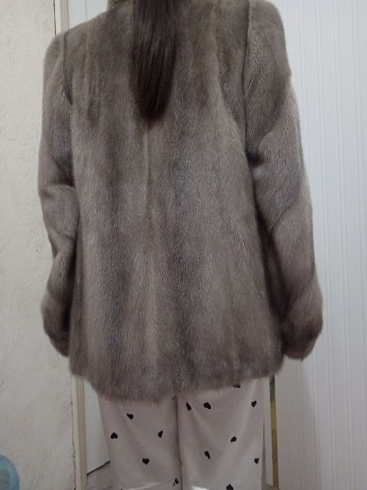 Продам новую шубу