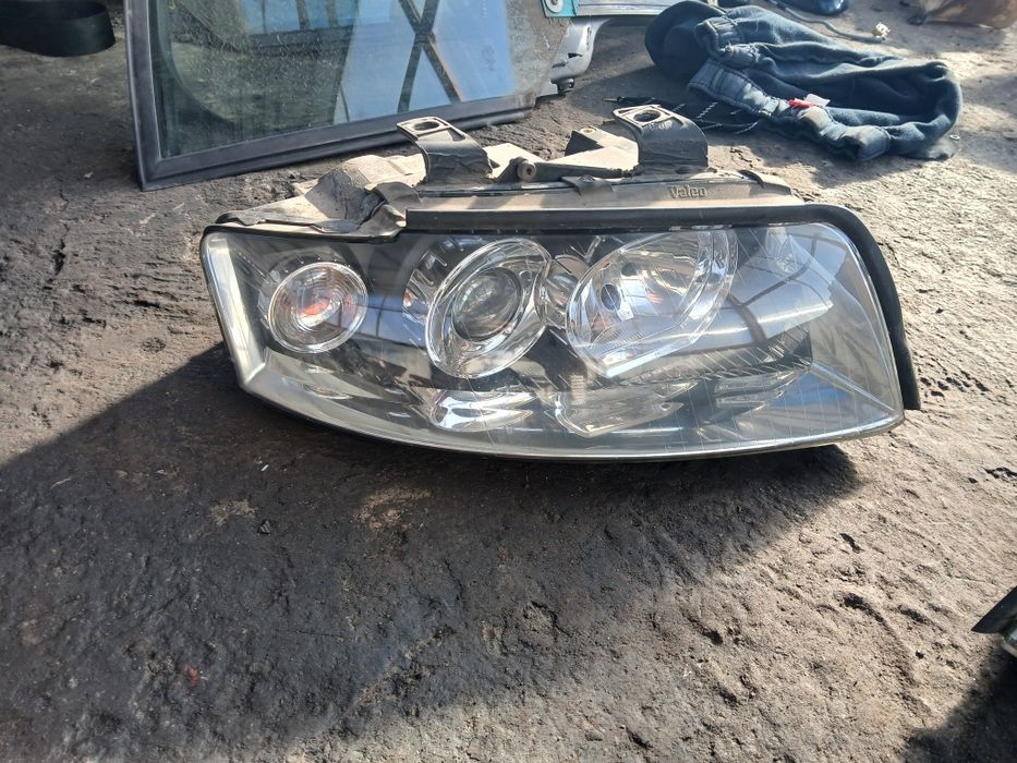 Фарове ауди а4 б6