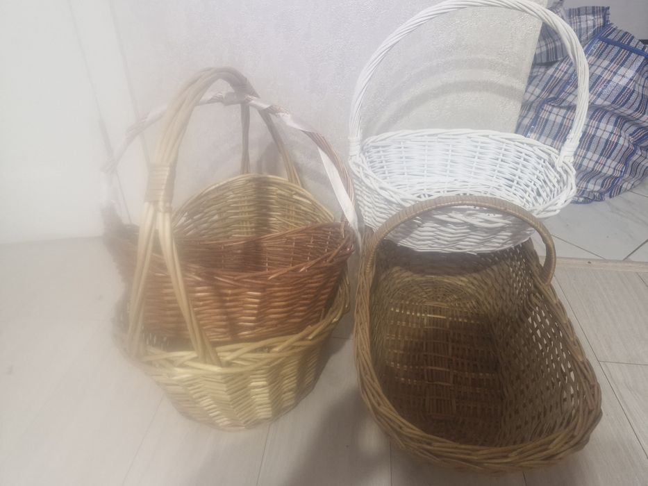 Корзины 4 штуки, продам