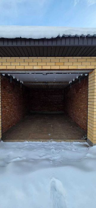 Продаётся гаражный бокс 36 м² в 6 микрорайоне.