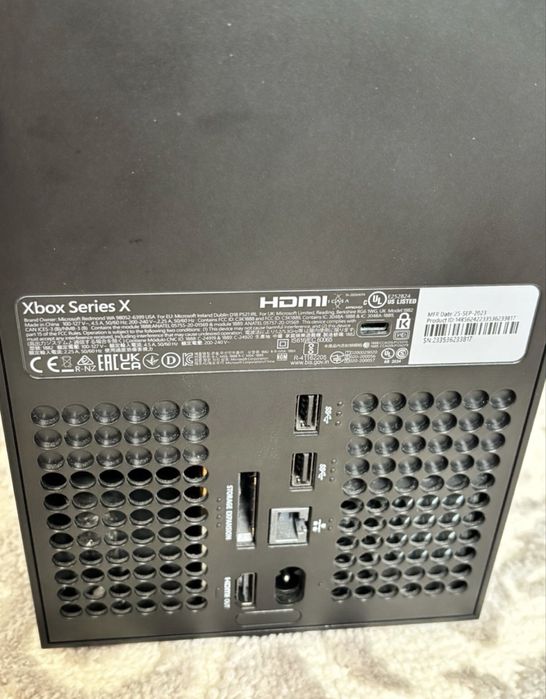 Xbox siries X с коробкой