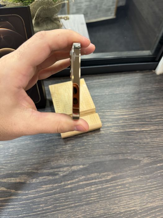 MrsAmanet: iphone 12 pro max impecabil