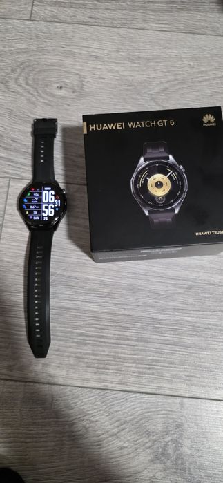 Vând Huawei GT 6