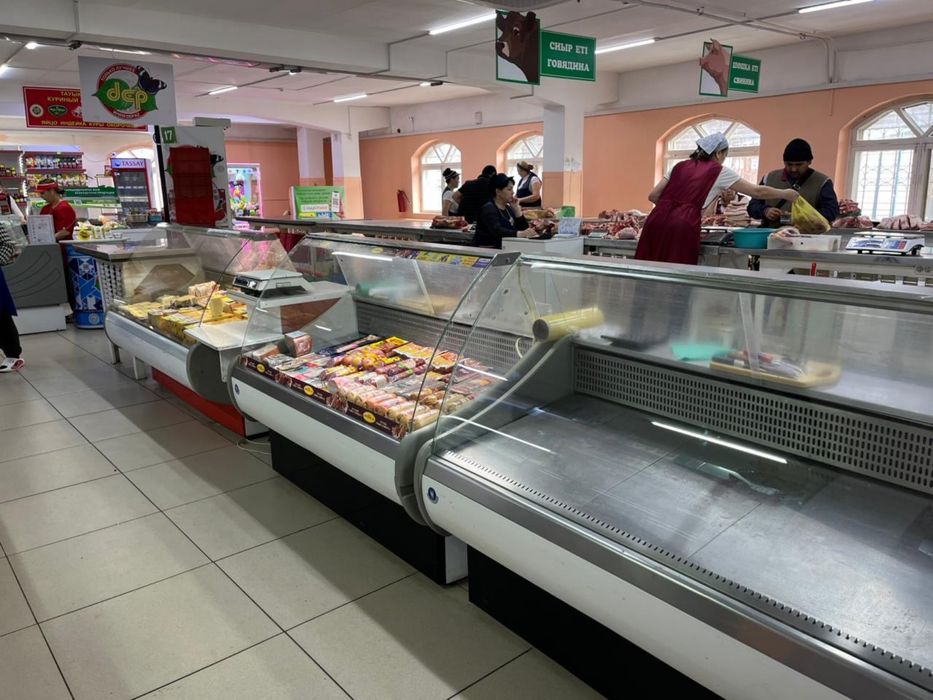 Витриный холодильник