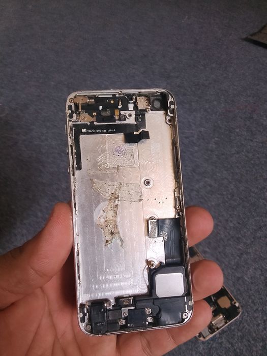 Telefonlar zapchasga beriladi  iphone 4,5,5s,6s ipad  5,5s zapchasga