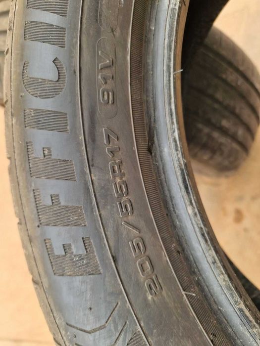 2 Goodyear R17 205/55 Летни гуми  DOT1321