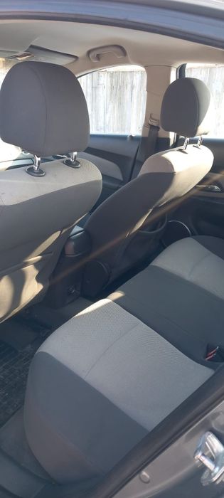 Vând   Chevrolet cruz 16benzina+GPL